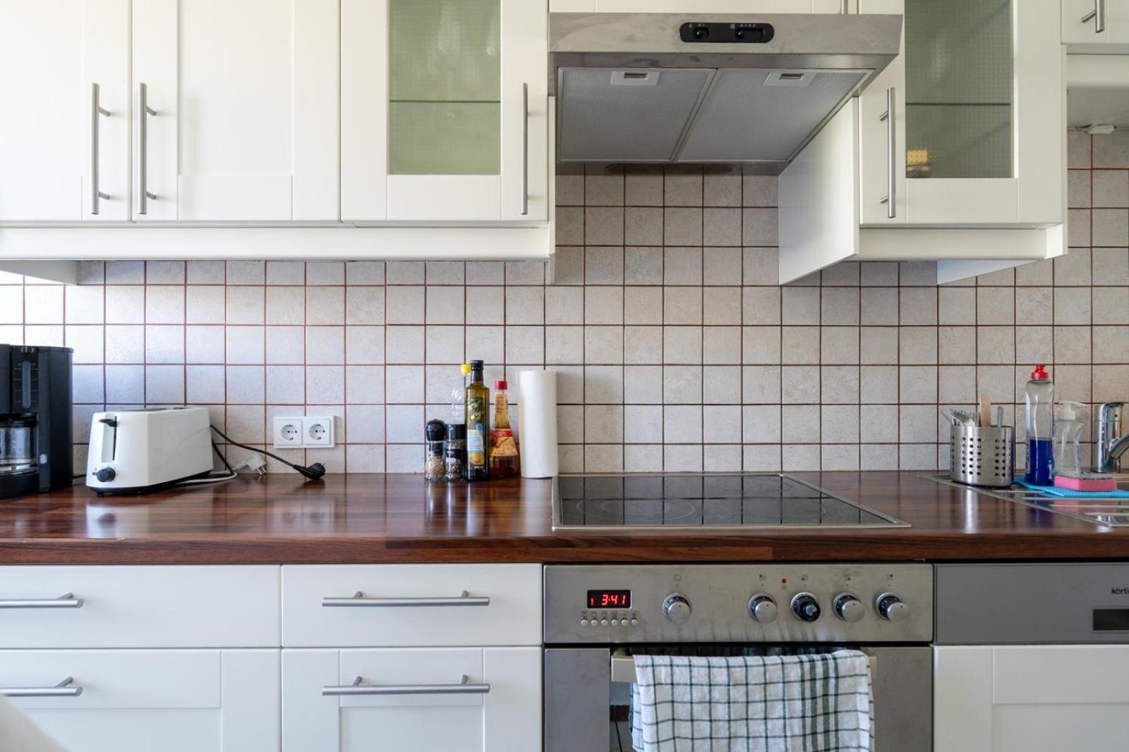 Two Bedrooms - 85 Squaremeters - 4 Min To U6 Dresdner Str Vienna