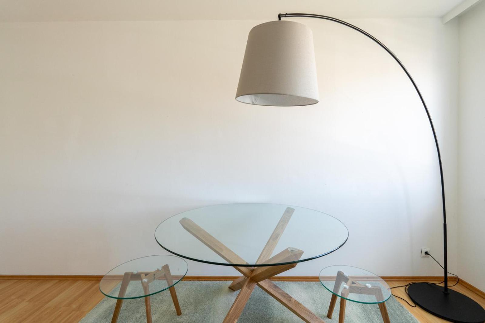 Two Bedrooms - 85 Squaremeters - 4 Min To U6 Dresdner Str Apartment